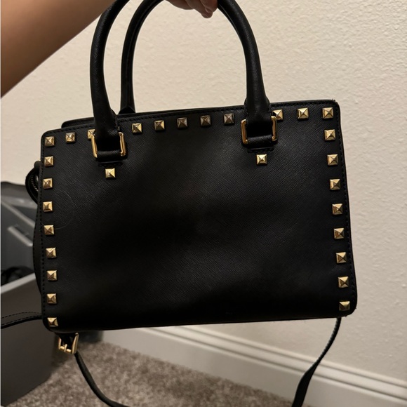Michael Kors Selma stud leather purse - Picture 2 of 7